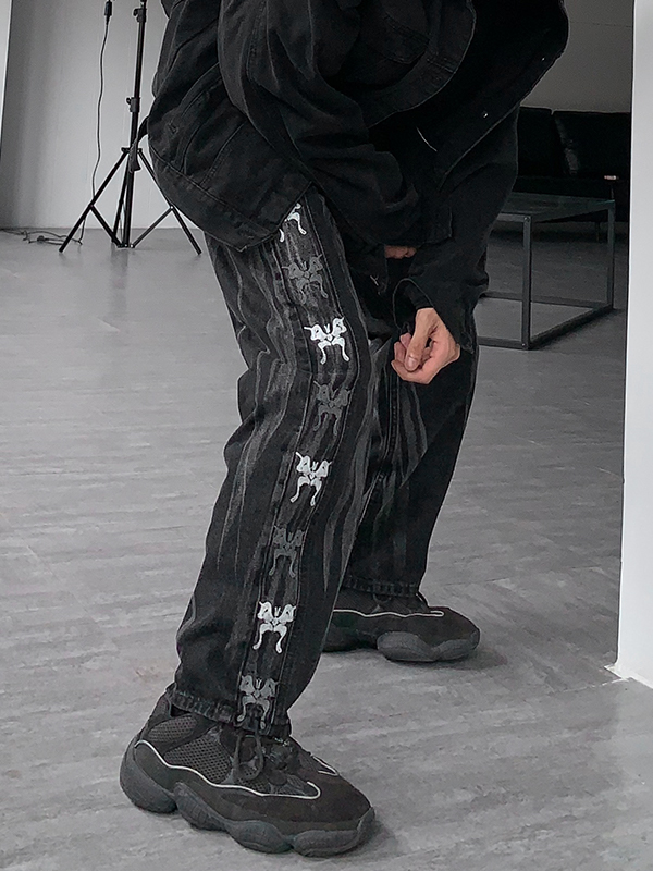 Men's Vintage Ombre Butterfly Print Straight Leg Jeans-1