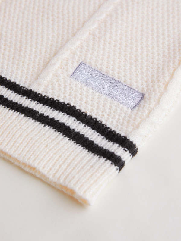 Oversize Star Embroidered Cable Knit Cardigan-7