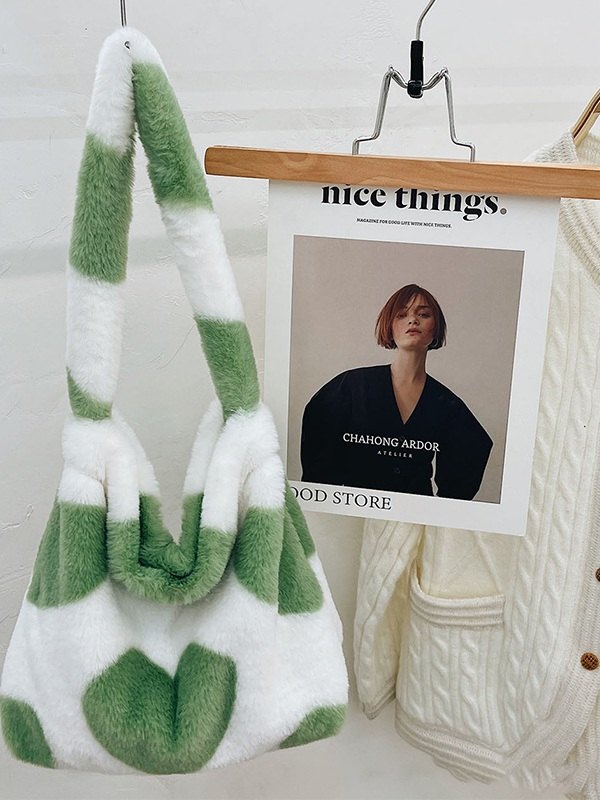 Heart Pattern Fuzzy Shoulder Bag-4